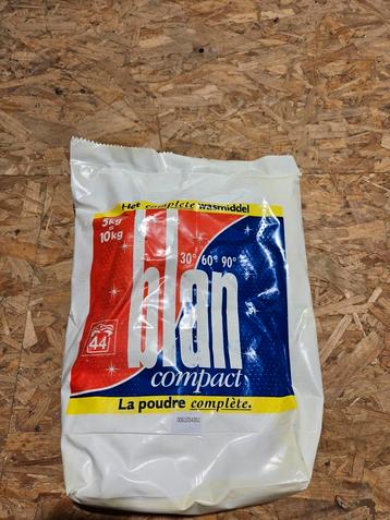 Blan compact wasmiddel, Enlèvement