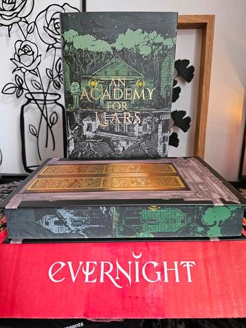 An Academy for Liars Evernight October 2024 Illumicrate ️ disponible aux enchères