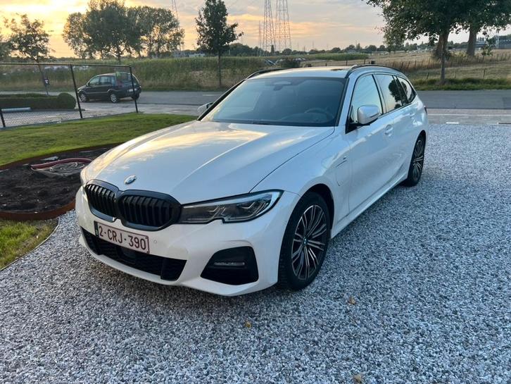 BMW 330e, Autos, BMW, Particulier, Série 3, ABS, Caméra de recul, Régulateur de distance, Airbags, Air conditionné, Android Auto