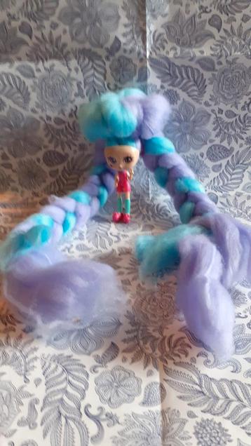 poupée candylock cheveux bleu et mauve  beschikbaar voor biedingen