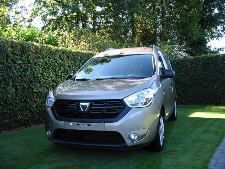 DACIA DOKKER LICHTEVRACHT ALS NIEUW..., Auto's, Bestelwagens en Lichte vracht, Bedrijf, Te koop, ABS, Adaptieve lichten, Airbags