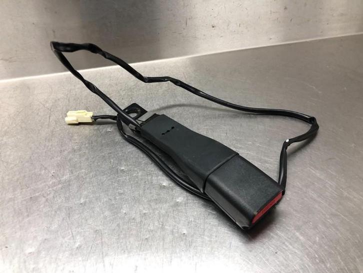 GORDELSLOT LINKS VOOR Suzuki Vitara (LY / MY) (|880951|), Auto-onderdelen, Interieur en Bekleding, Suzuki, Gebruikt