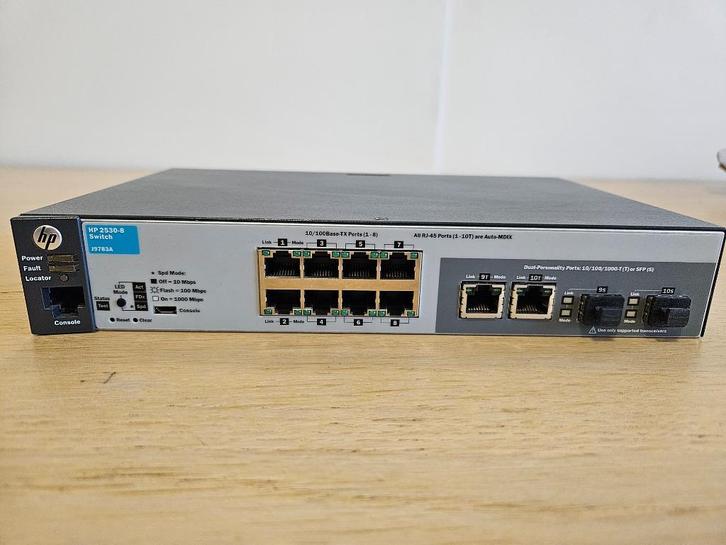 HP 2530-8 schakelaar (J9783A) — Functioneel, Computers en Software, Netwerk switches, Gebruikt, Ophalen of Verzenden