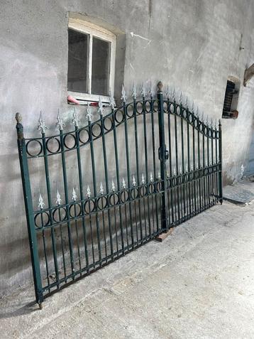Zwaar dubbel hekken poort met pinnen !! beschikbaar voor biedingen