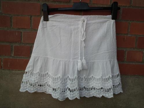 Kleine witte gevoerde rok. Elastische taille (1) 100% katoen, Kleding | Dames, Rokken, Zo goed als nieuw, Maat 38/40 (M), Wit
