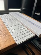 Apple Magic Keyboard AZERTY, Computers en Software, Toetsenborden, Ophalen, Azerty, Zo goed als nieuw, Draadloos