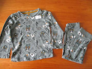 Pyjama kind maat 110 beschikbaar voor biedingen