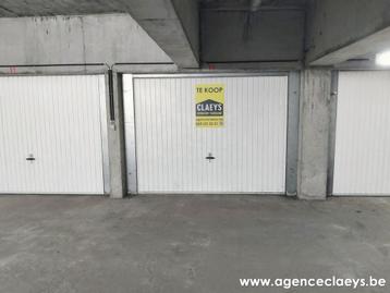 Garage te koop in  beschikbaar voor biedingen