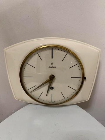Junghans vintage wandklok beschikbaar voor biedingen