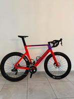 Canyon Aeroad CF SLX - XL - 2024 - incl powermeter, Fietsen en Brommers, Ophalen, Zo goed als nieuw, Carbon