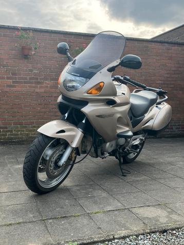 Honda deauville 650 1999 beschikbaar voor biedingen