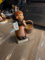 Hummel - meisje met enveloppe - nr 13/2 11cm, Enlèvement, Comme neuf