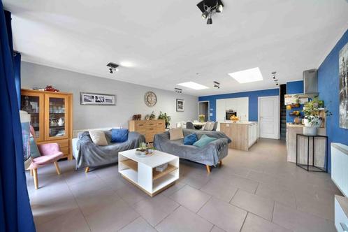Jolie et spacieuse maison 4 chambres jardin et garage, Immo, Huizen en Appartementen te koop, Provincie Henegouwen, tot 200 m²