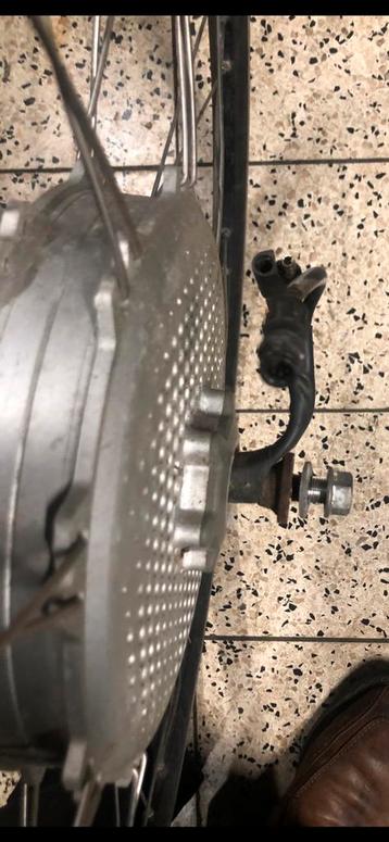 Trek bike T 500. Moteur de roue arrière, Enlèvement