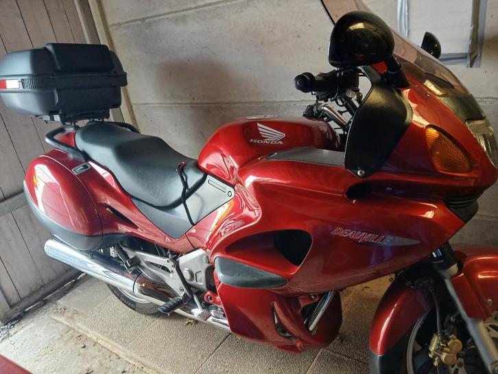 HONDA DEAUVILLE 650, Motoren, Motoren | Honda, Particulier, Handvatverwarming, Ophalen