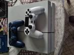 Playstation 4 + 2 controllers, Games en Spelcomputers, Spelcomputers | Sony Consoles | Accessoires, Ophalen of Verzenden, Zo goed als nieuw