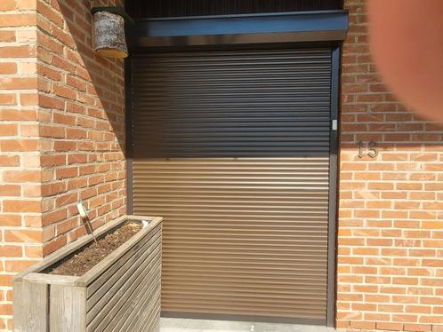 Handmatige rolluiken donker bruin.Beschikbaar eind juni., Doe-het-zelf en Bouw, Rolluiken, Gebruikt, Bruin, Ophalen