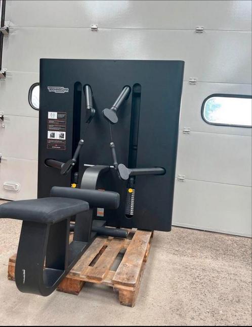 Technogym kinesis low row / butterfly reverse/ fitness / gym, Sport en Fitness, Fitnessmaterialen, Gebruikt, Overige typen, Armen