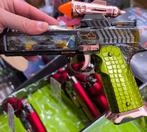 Petit pistolet, Enlèvement, Neuf