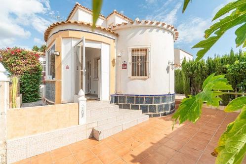 Vrijstaande villa met onafhankelijke accommodatie op de bove, Immo, Buitenland, Spanje, Woonhuis, Stad