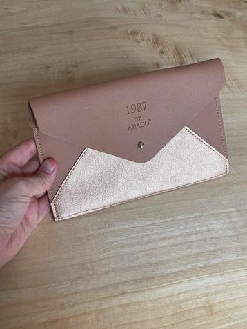 Pochette Abaco beschikbaar voor biedingen