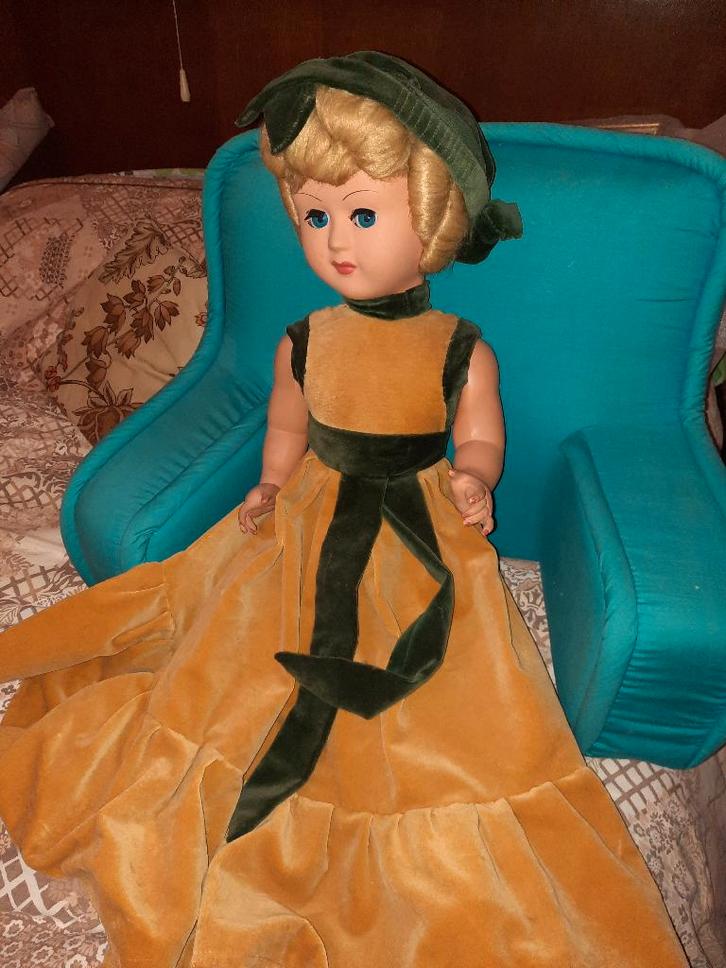 Grande poupée ancienne des années 50's, Collections, Poupées, Comme neuf, Poupée, Enlèvement ou Envoi