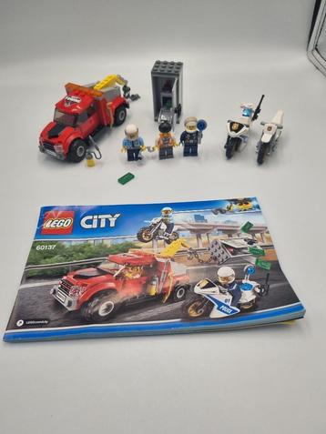 Lego City 60137 Tow Truck Trouble beschikbaar voor biedingen