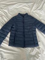 donkerblauwe jas voor tussenseizoen - Pull&Bear - maat S, Jasje, Blauw, Zo goed als nieuw, Maat 36 (S)