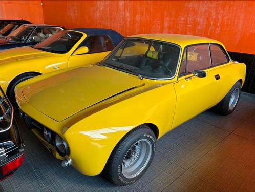 Alfa Romeo GT 2000 //Grosse préparation // a saisir!!!, Auto's, Alfa Romeo, Bedrijf, GT, Benzine, Coupé, 2 deurs, Handgeschakeld