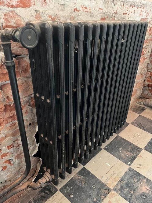Gietijzeren radiatoren in goede staat., Doe-het-zelf en Bouw, Verwarming en Radiatoren, Ophalen