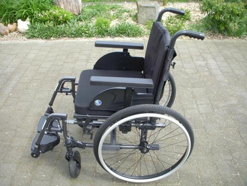 Rolstoel Vermeire V500 light, Diversen, Rolstoelen, Zo goed als nieuw, Handbewogen rolstoel, Inklapbaar, Ophalen