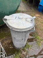 Oude metalen “vuilnisbak”, Ophalen