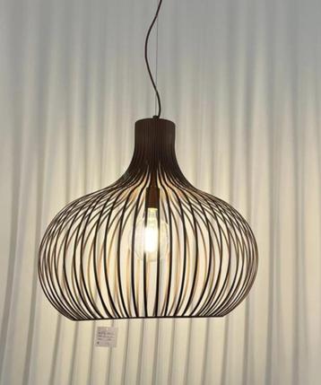 Lampadaire contemporain beschikbaar voor biedingen