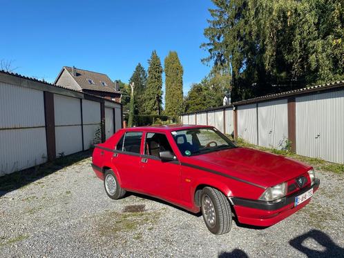 Alfa Romeo 75 1,6 (Ancetre), Autos, Oldtimers & Ancêtres, Particulier, Ordinateur de bord, Rétroviseurs électriques, Vitres électriques