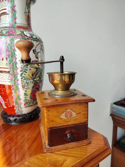 Oude koffiemolen – Hout & Messing, Authentiek Vintage, Antiek en Kunst, Antiek | Keukengerei, Ophalen of Verzenden