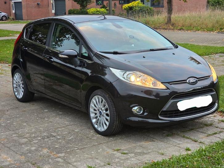 Ford Fiesta 1.25 Titanium airco pdc blanco gekeurd VVK, Auto's, Ford, Particulier, Fiësta, ABS, Airbags, Airconditioning, Bluetooth