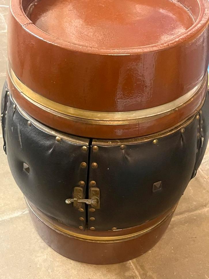 Meuble de bar à vin, Collections, Collections Autre, Utilisé, Enlèvement