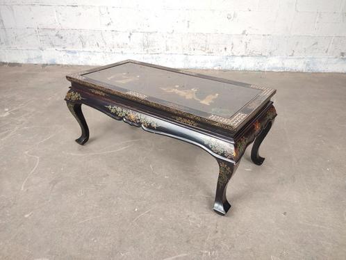 Chinese salontafel met zeepsteen figuren, Antiek en Kunst, Antiek | Meubels | Tafels, Ophalen of Verzenden