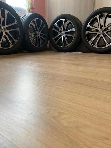 Set zomerbanden origineel van VW 17’ beschikbaar voor biedingen