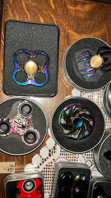 Fidget spinners, Enlèvement, Neuf