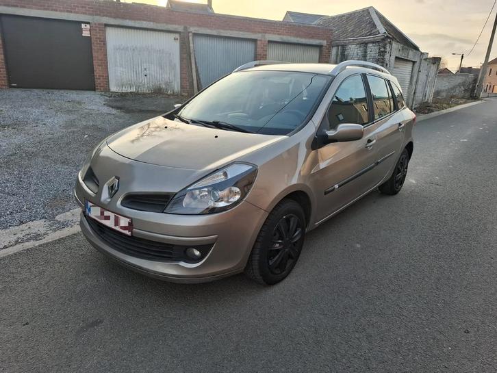 Renault clio III 1.5dci Contrôle vente ok !!, Autos, Renault, Particulier, Clio, ABS, Airbags, Air conditionné, Ordinateur de bord