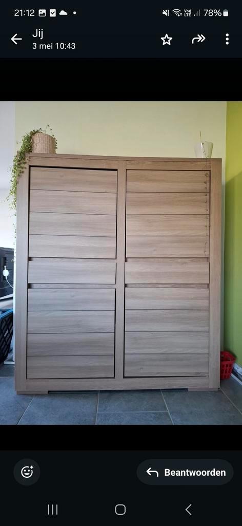 Eetkamer hout, eikkleur ( dressoir, barkast, eettafel 8p), Huis en Inrichting, Complete eetkamers, Zo goed als nieuw, Ophalen