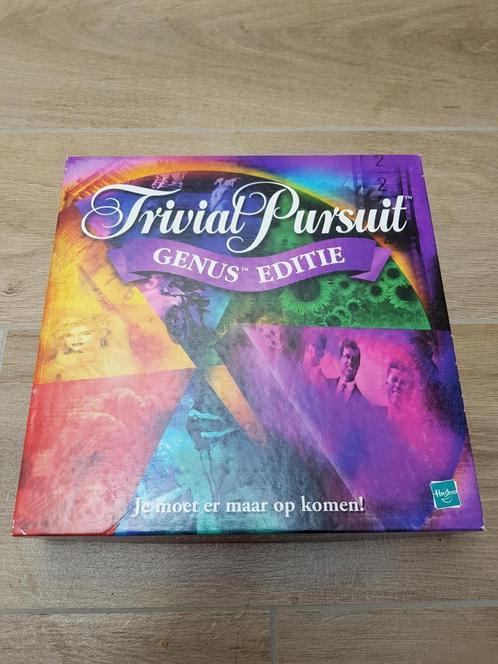 Trivial Pursuit Genus Editie Hasbro 1999 Paars, Hobby & Loisirs créatifs, Jeux de société | Jeux de plateau, Utilisé, 1 ou 2 joueurs