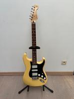 Fender Player Stratocaster HSH Buttercream PF, Comme neuf, Solid body, Enlèvement, Fender