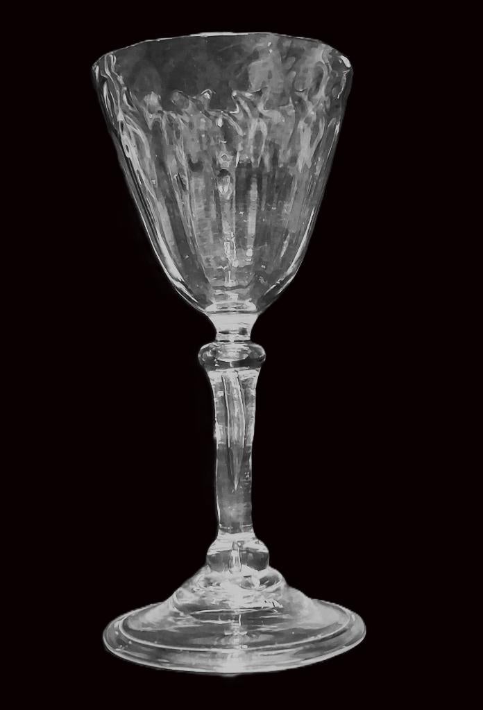Een Luikse wijnglas, c1720, Ophalen of Verzenden