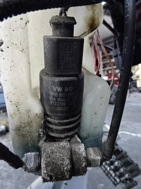 LAVE-GLACE POMPE AVANT Seat Ibiza III (6L1) (1K6955651), Utilisé, Seat