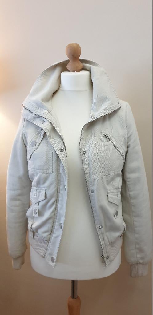 TRF beige jas - Maat L, Kleding | Dames, Jassen | Winter, Gedragen, Maat 42/44 (L), Beige, Ophalen of Verzenden