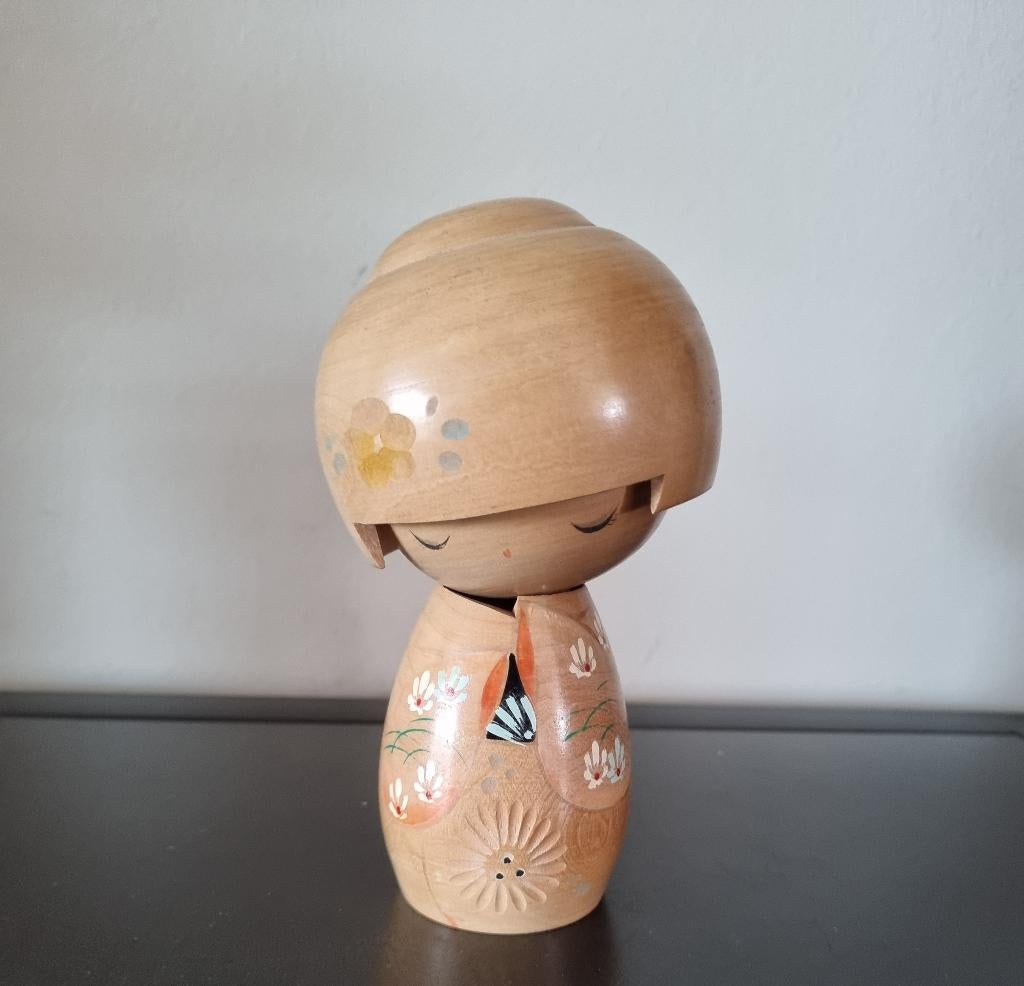 Le magnifique Kiku-chan Kokeshi d'Ozawa Shiun, Antiquités & Art, Art | Art non-occidental, Envoi