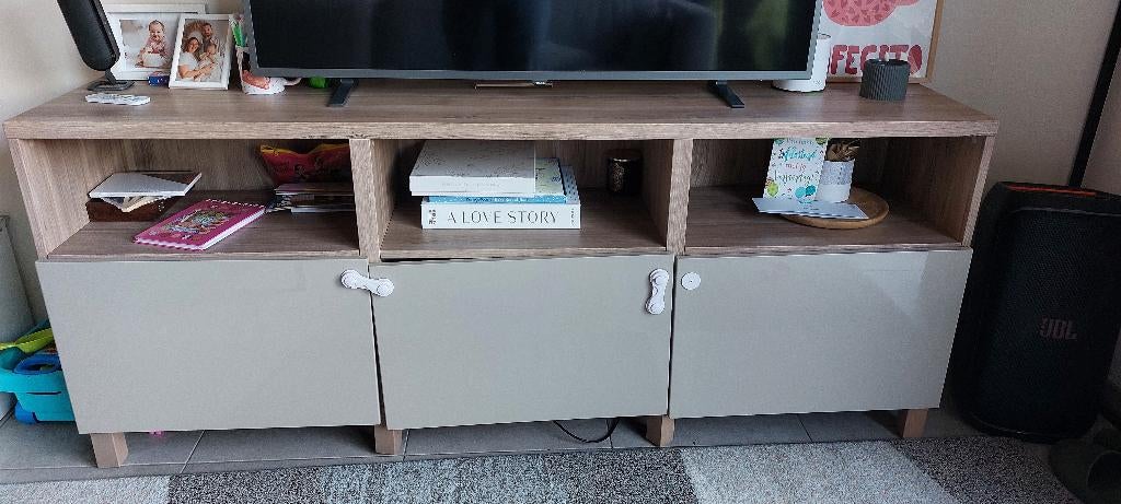 Ikea Besta Tv Kast, Huis en Inrichting, Kasten |Televisiemeubels, Ophalen