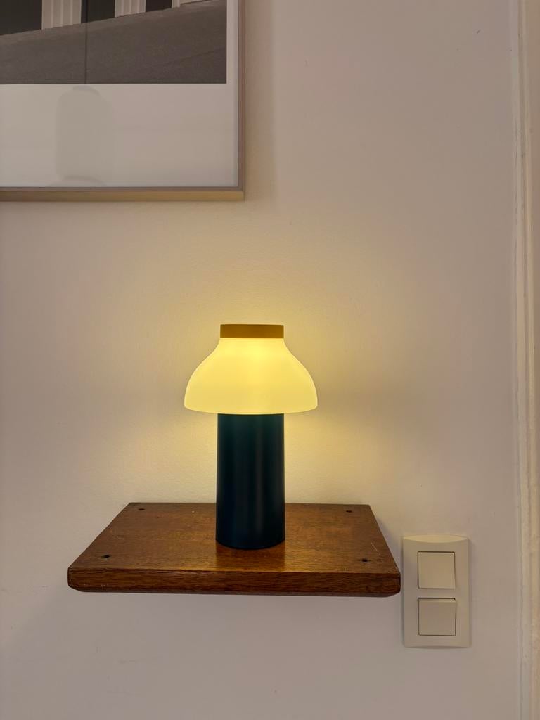 Lampe portable Hay (Pierre Charpin), Maison & Meubles, Lampes | Appliques, Comme neuf, Enlèvement